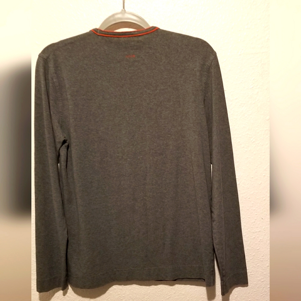 Gray boss men's long sleeve in Great Pre-Owned Condition thermal Hypoallergenic